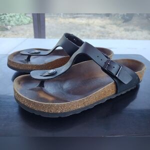 BIRKENSTOCK Gizeh Women's Size 38 (US 7 - 7.5) Black Thong. Regular Width